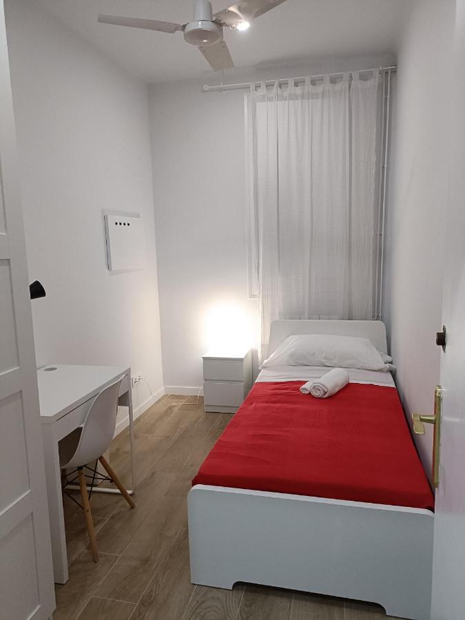 Sant Jordi Pisos - Dos De Maig Apartment บาร์เซโลนา ภายนอก รูปภาพ
